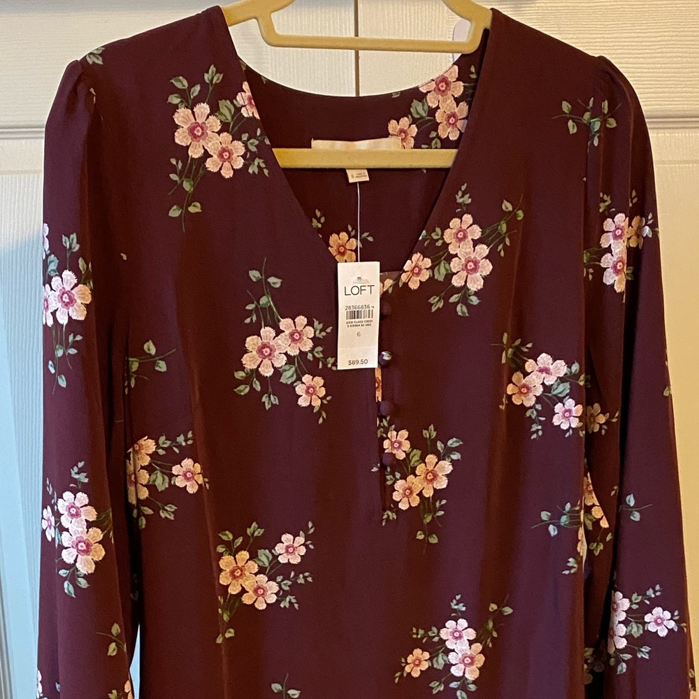 NEW WITH TAGS! Floral dress, functional buttons